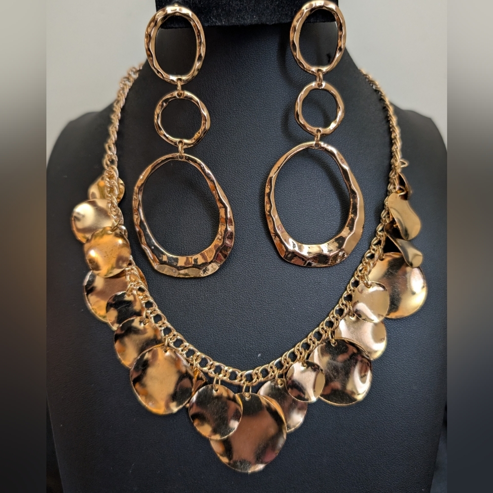 #29. Gold Tone Disc Necklace and Earrings Set -